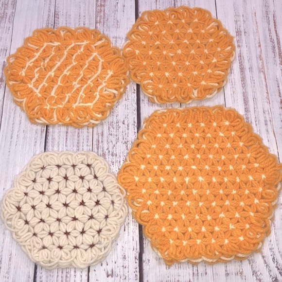 Vintage crochet pot mats - Picture 1 of 3
